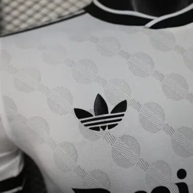 25-26 Player Real Madrid White Special Edition Kit S-XXL Cheap Football Jersey Wholesale Yupoo