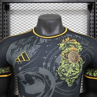 Edición especial del Real Madrid para 24-25 jugadores, tallas S-XXL