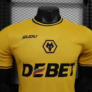 2024/25 Player Wolves Home
