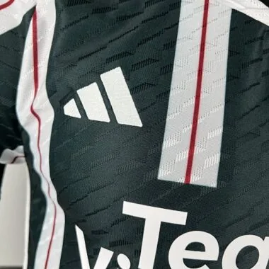 23-24 Manchester United away player version