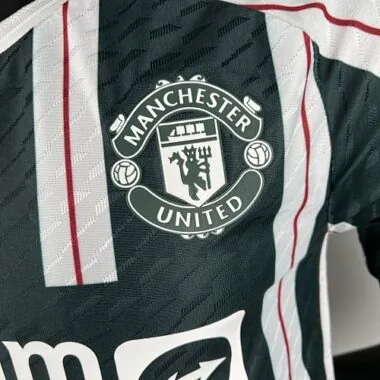 23-24 Manchester United away player version