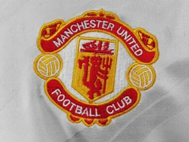 86-88 Manchester United away white