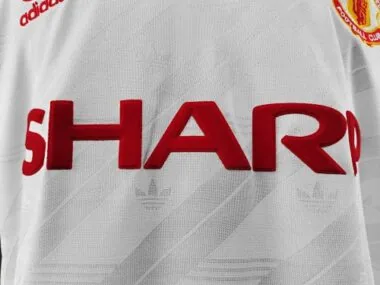 86-88 Manchester United away white