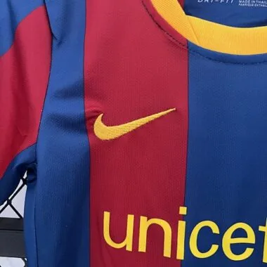 10-11 Barcelona Home Retro Kids Kit Size16-28