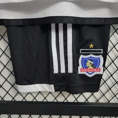 2023/24 Colo-Colo home kids kit