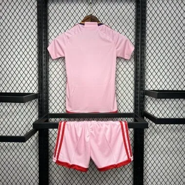 Equipaciones infantiles para los partidos fuera de casa del Orlando City, temporadas 24-25: ropa para jóvenes