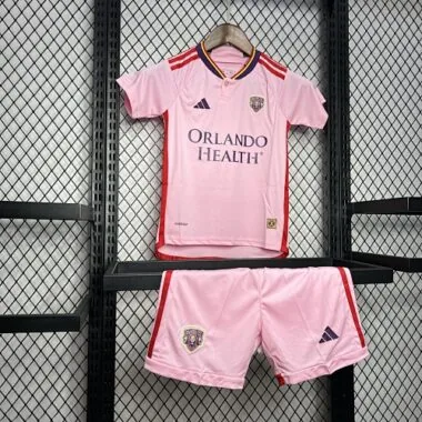 Equipaciones infantiles para los partidos fuera de casa del Orlando City, temporadas 24-25: ropa para jóvenes