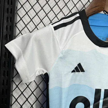 24-25 Charlotte FC: divise da bambino per le partite in casa e abbigliamento per ragazzi