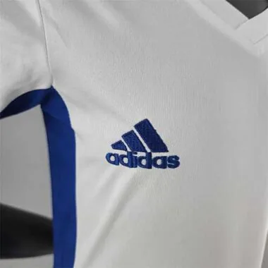 22-23 Cruzeiro away kids kit
