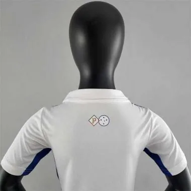 22-23 Cruzeiro away kids kit
