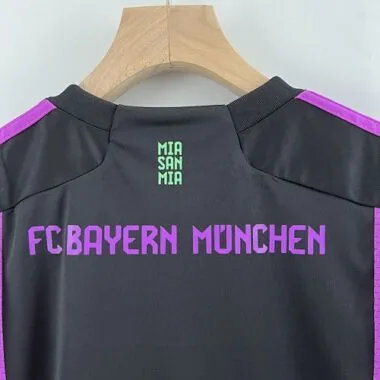 23-24 kids Bayern Munich away size 16-28 Cheap Football Kit