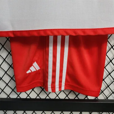 2023/24 Bayern home kids kit