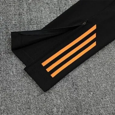 25-26 Real Madrid Training Kits Sweatshirt Tracksuits Cheap Football Jersey Wholesale Yupoo