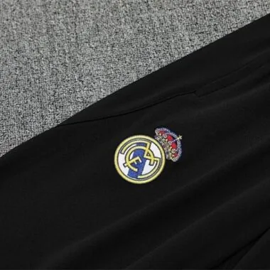 25-26 Real Madrid Training Kits Sweatshirt Tracksuits Cheap Football Jersey Wholesale Yupoo