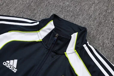 25-26 Real Madrid Training Kits Jacket Tracksuits Cheap Football Jersey Wholesale Yupoo