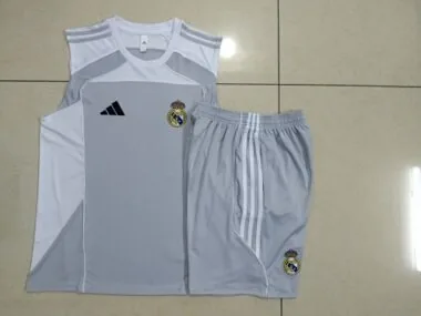 25-26 Real Madrid Sleeveless Training Kits Tracksuits Cheap Football Jersey Wholesale Yupoo