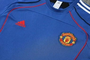 25-26 Manchester United Training Kits Football Tracksuits Cheap Football Jersey Wholesale Yupo