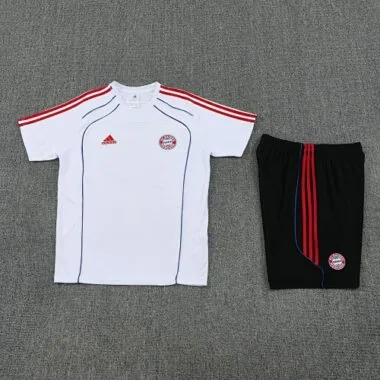 25-26 Bayern Training Kits Football Tracksuits Cheap Football Jersey Wholesale Yupoo