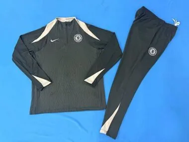Equipamentos de treino do Chelsea para 25-26 jogadores, fatos de treino, camisolas, camisolas de futebol baratas, venda por grosso na Yupoo