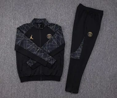 2023/24 PS G Jrdan black with lines on arm jacket tracksuit size