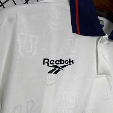 Retro 98-99 University of Chile Away