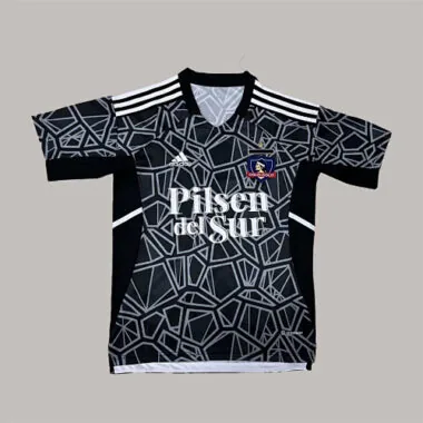 22-23: Portero negro del Colo-Colo