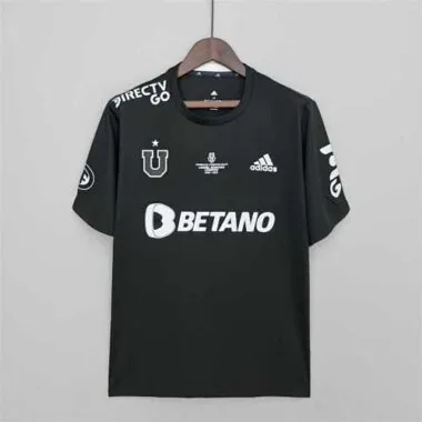 22-23 University of Chile third away
