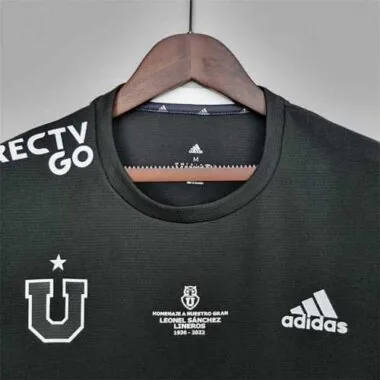 22-23 University of Chile third away