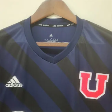 2022/23 University of Chile third away