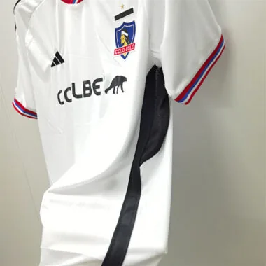 2023/24 Colo-Colo home