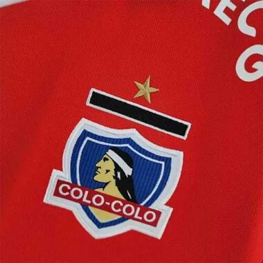 22-23 Colo-Colo, troisième à l'extérieur