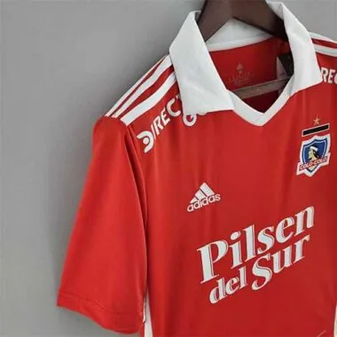 22-23 Colo-Colo, troisième à l'extérieur