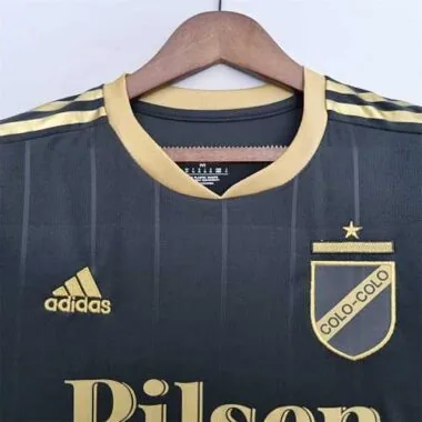 22-23 Colo-Colo black commemorative edition