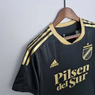 22-23 Colo-Colo black commemorative edition