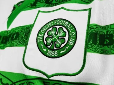95-97 Celtic em casa