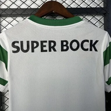 25-26 Sporting Lisbon Women#039;s Home Kit Cheap Football Jersey Wholesale Yupoo