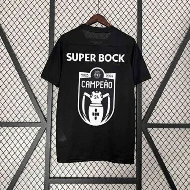 23-24 Derde tenue van Sporting Lissabon met Champion-personalisatie