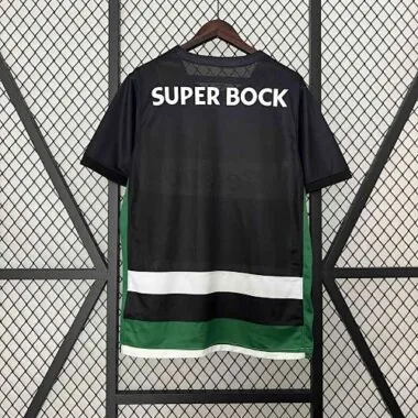 24-25 Sporting Lisbon Home Kit