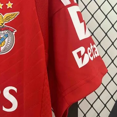 24-25 Benfica thuistenue voetbaltenue