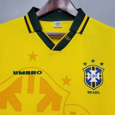 93-94 Brasil (em casa)