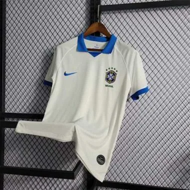 2019: Deslocado no Brasil