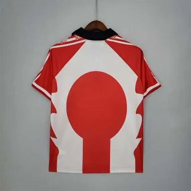1995 Belgium red home