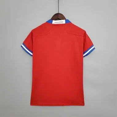 2021 Chile woman home
