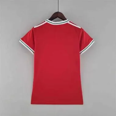 Équipe féminine du Pays de Galles 2022 (maillot rouge)