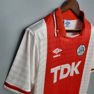 89-90 Ajax home