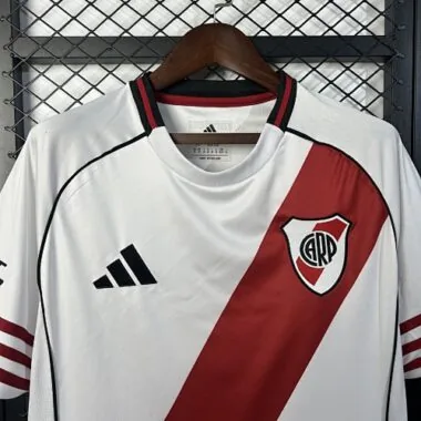 25-26 River Plate thuisshirt S-4XL, goedkope voetbalshirts groothandel Yupoo