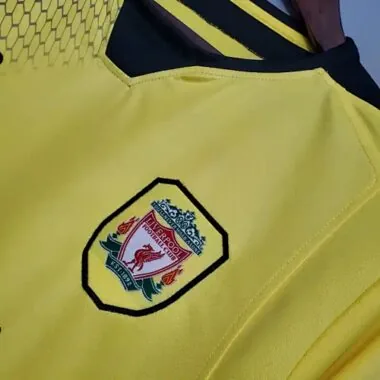 04-05 Retro Liverpool Soccer Jersey Away