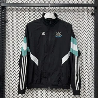 25-26 Newcastle United Windbreaker Jacket Kit S-3XL Cheap Football Jersey Wholesale Yupoo