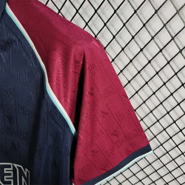 99-01 West Ham Iron Maiden Home
