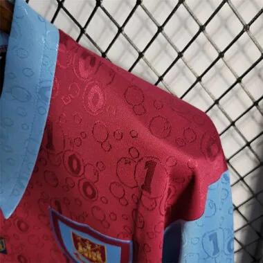 95-97 West Ham home Long Sleeves
